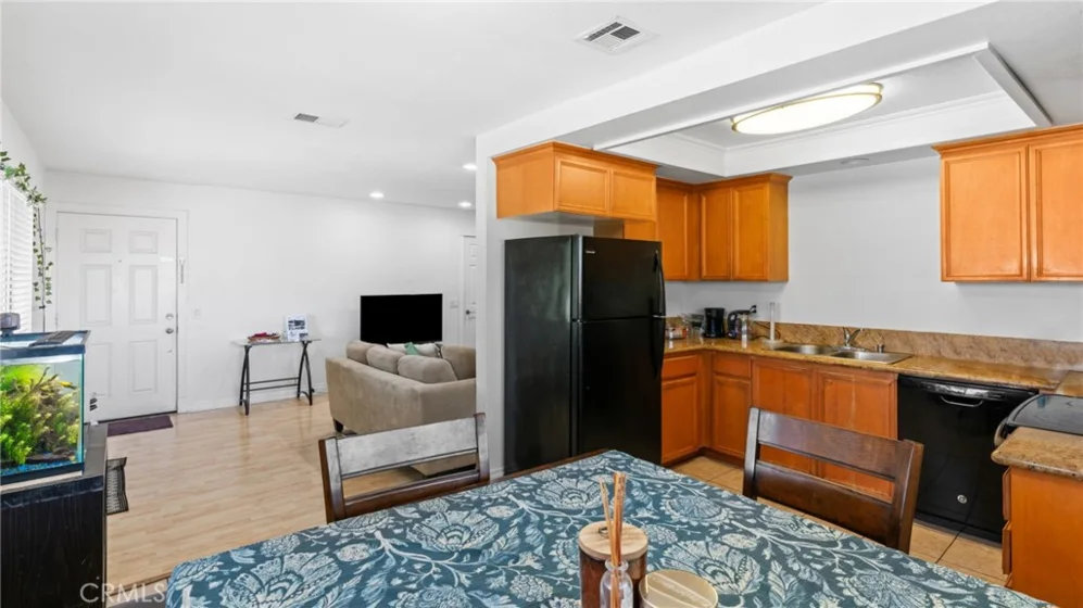 1598 Border Avenue #H photo 8