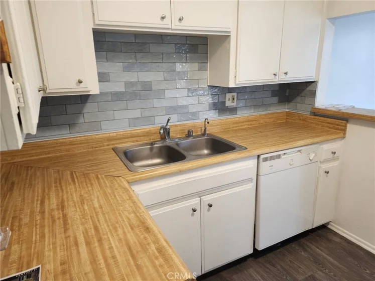 3649 Glendon Avenue #202 photo 25