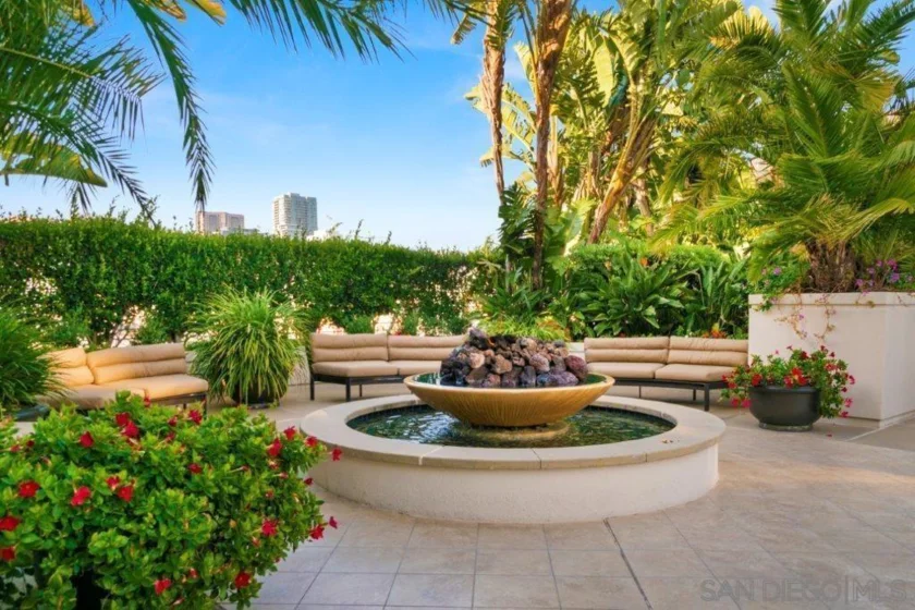 100 Harbor Drive #605 photo 27