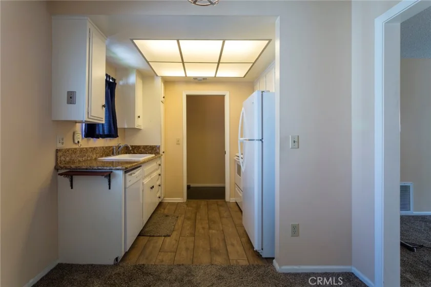 1331 Victoria Drive #18 photo 12