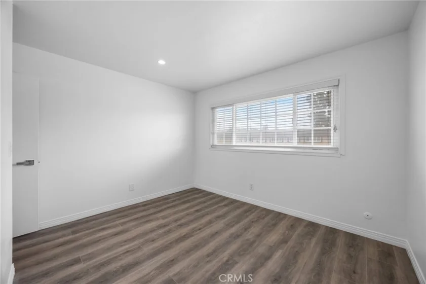 4469 Larwin Avenue photo 31