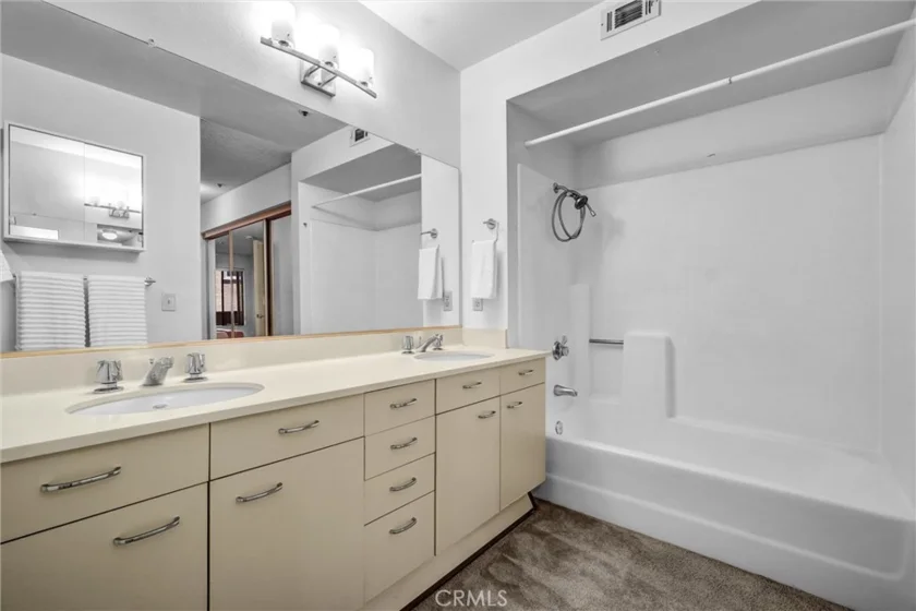 35 Linden Ave Unit 304 photo 14