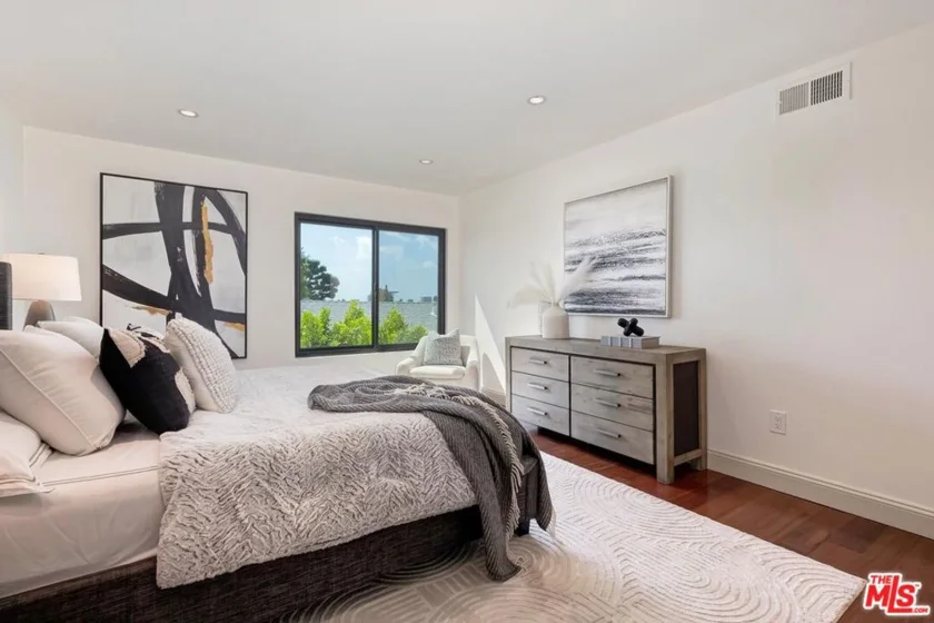 909 N Sierra Bonita Avenue #314 photo 18