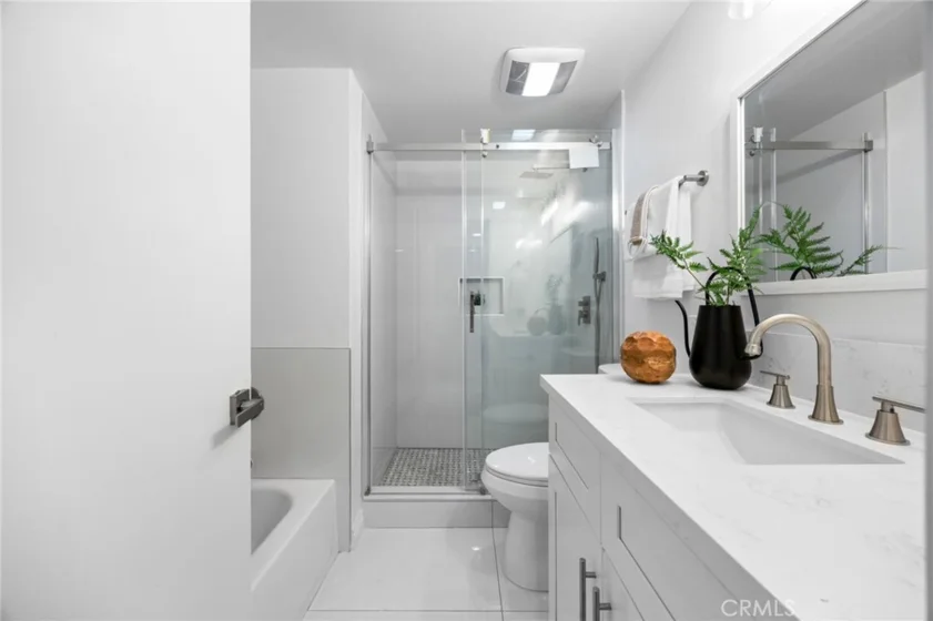 4469 Larwin Avenue photo 22