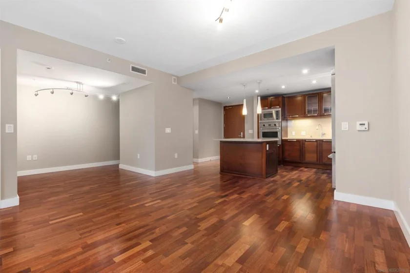 1325 Pacfiic Hwy. #2503 photo 8
