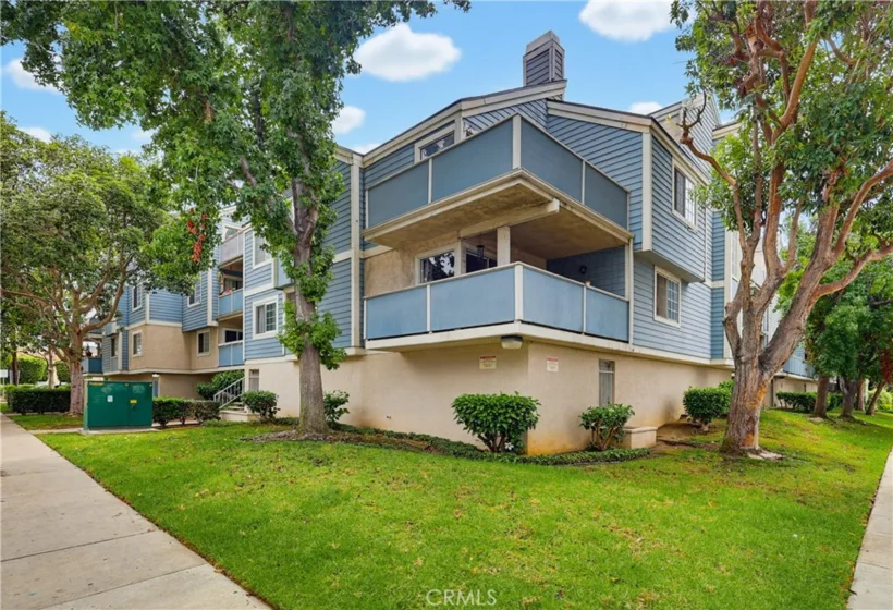 628 Daisy Avenue #222 photo 42