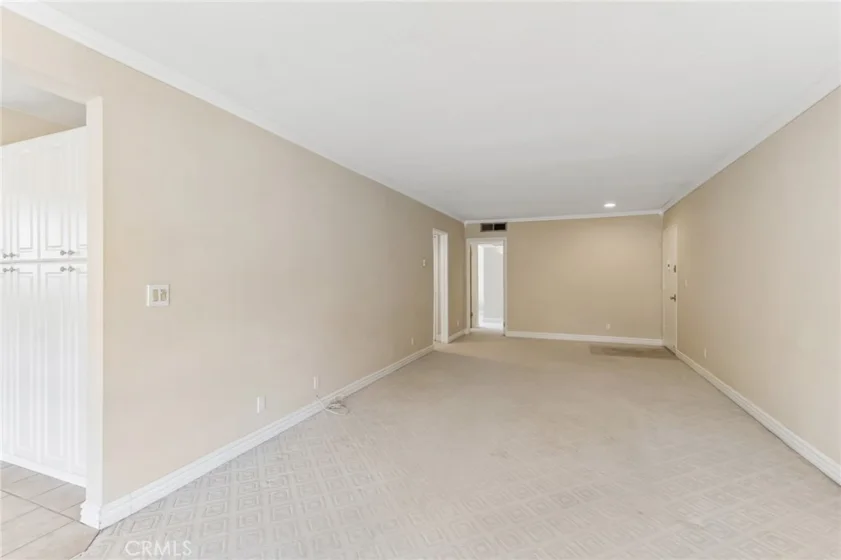 11507 Moorpark Street ##305 photo 5