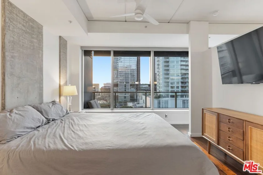 1155 S Grand Avenue #808 photo 28
