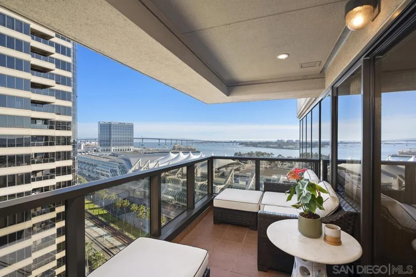 100 Harbor Drive #1906 photo 13