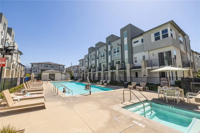 1502 S Urbana Street photo 29