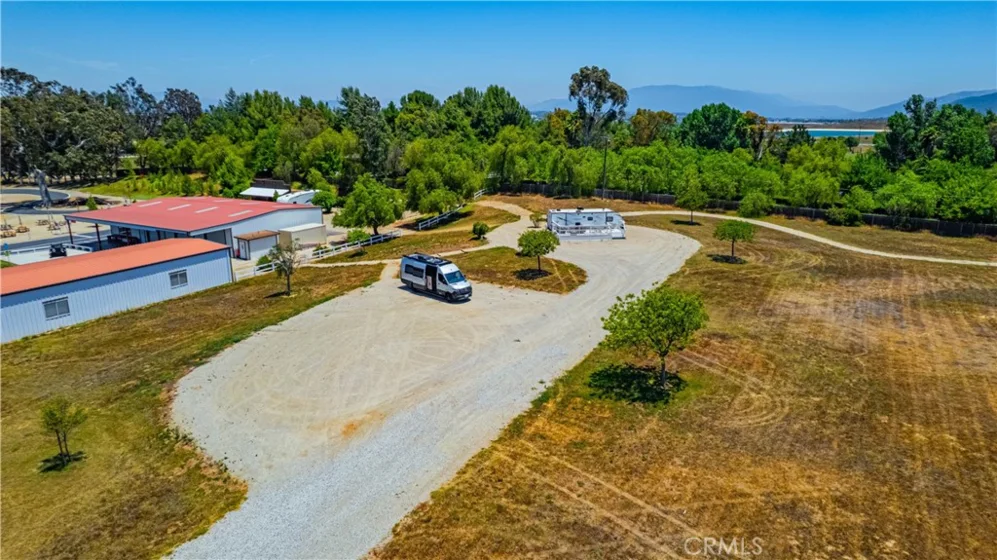 26465 Douglas Avenue photo 24