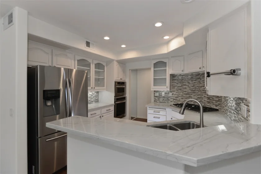 2872 Torrey Pines Road photo 1