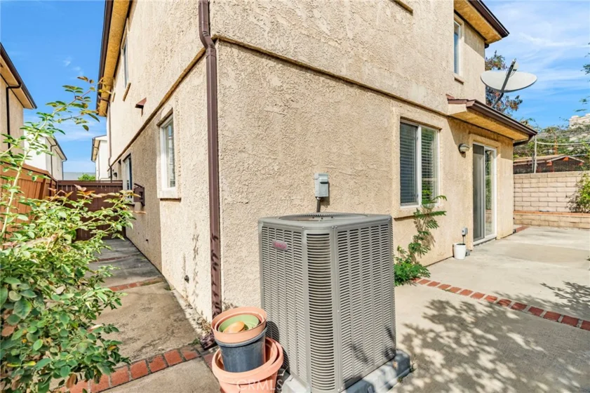 9155 Cedros Avenue #12 photo 33