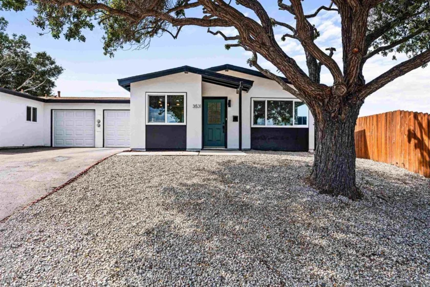 3531 Hollencrest Road photo 1