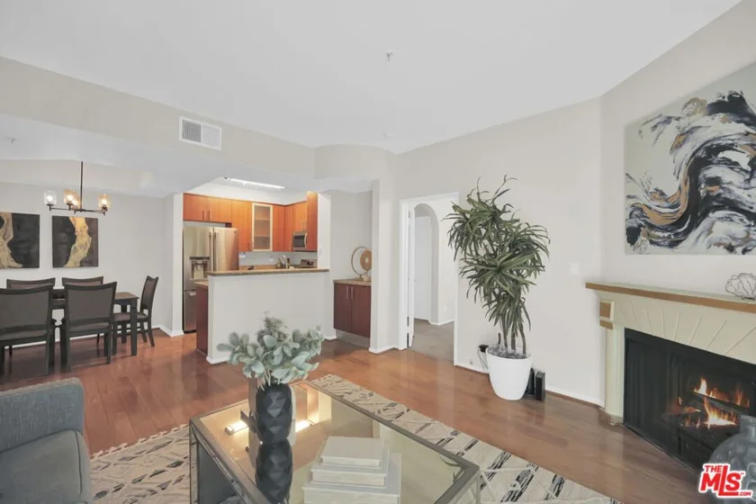 620 S Gramercy Place #135 photo 27