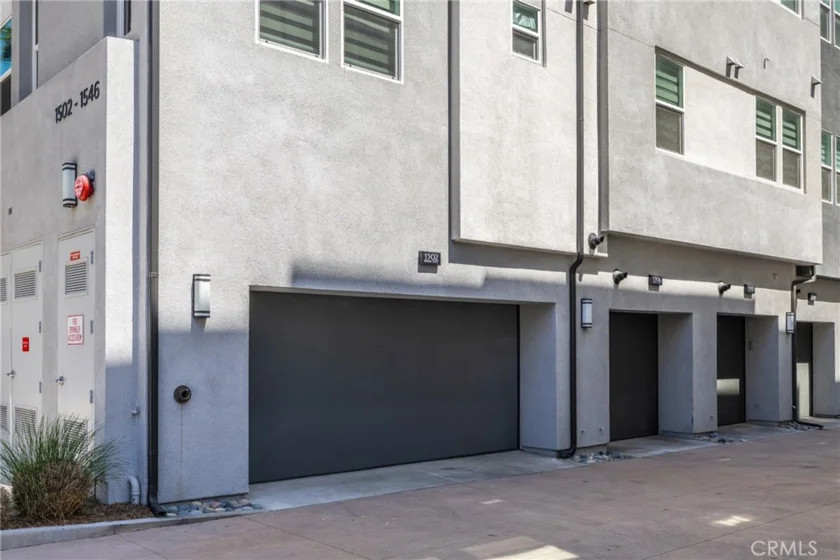 1502 S Urbana Street photo 26