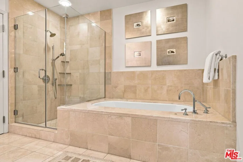 10800 Wilshire Boulevard #403 photo 38