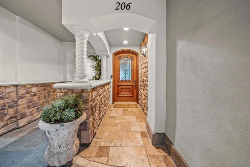 120 C Avenue #206 photo 4