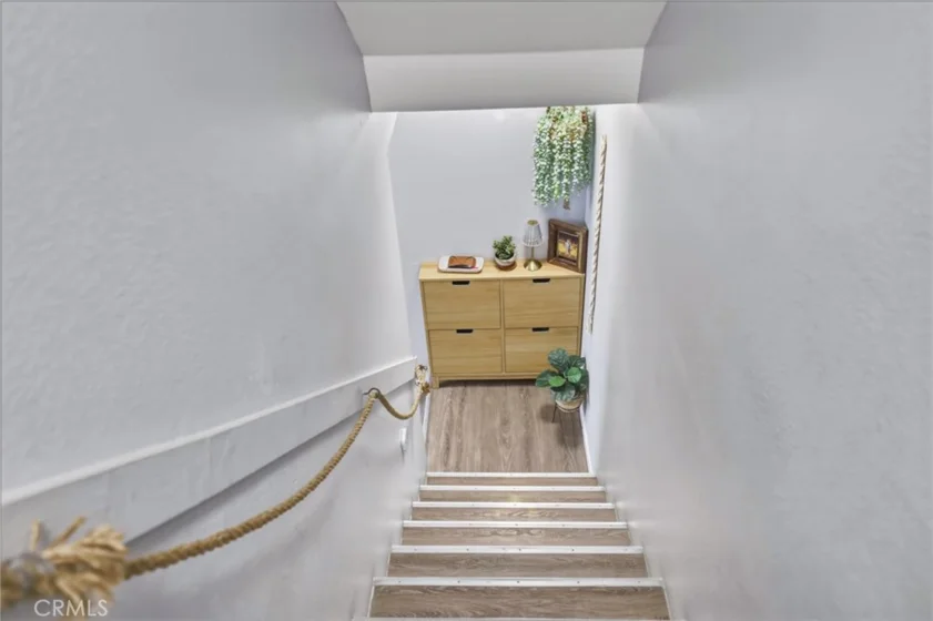 8927 Cedros #14 photo 26