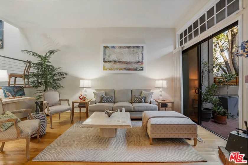 323 San Vicente Boulevard #10 photo 1