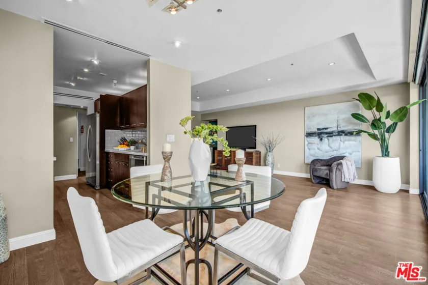 10790 Wilshire Boulevard #404 photo 11