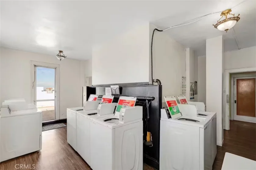 360 W Ocean #605 photo 7