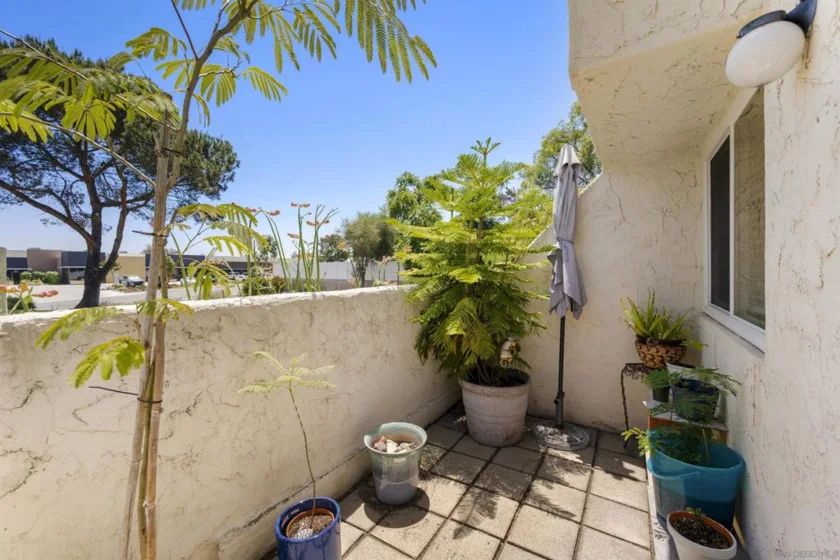 1311 Hawk Lane photo 34