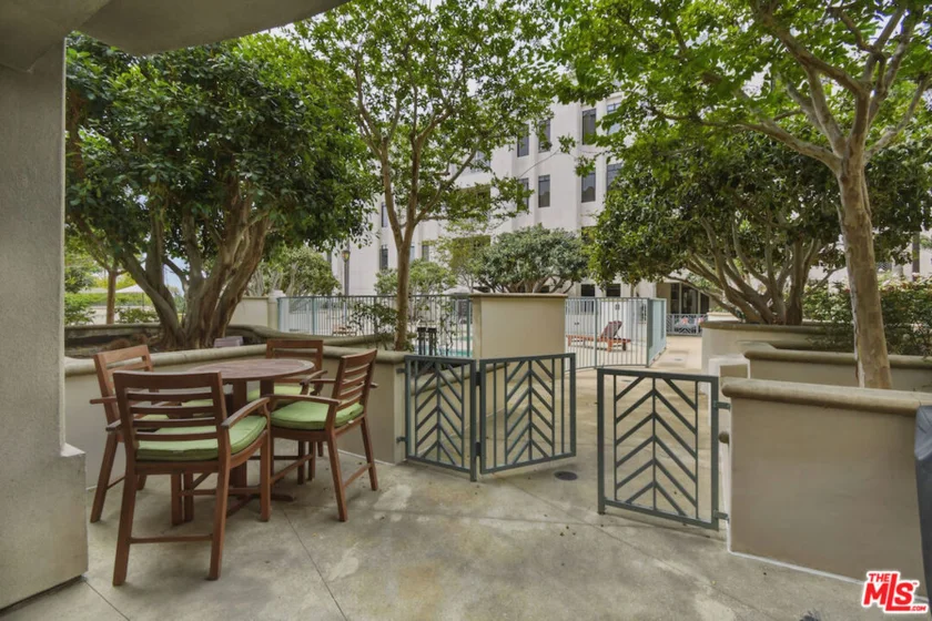 5625 Crescent Parkway #109 photo 30