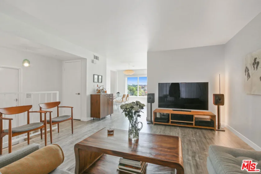 720 Waterloo Street #2 photo 1