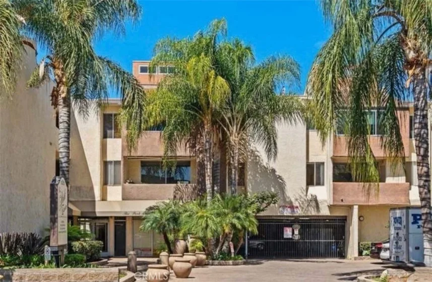 5325 Newcastle #108 photo 1