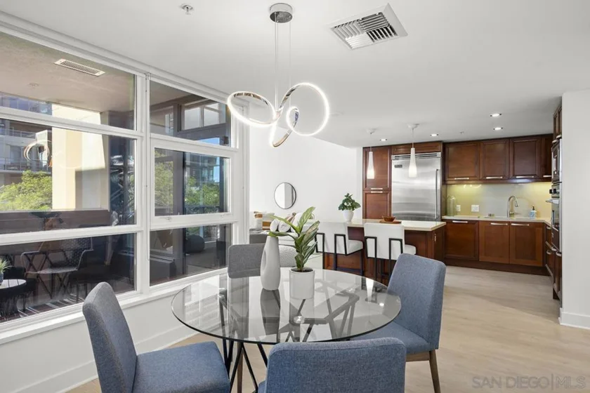 1325 Pacific Highway #313 photo 6
