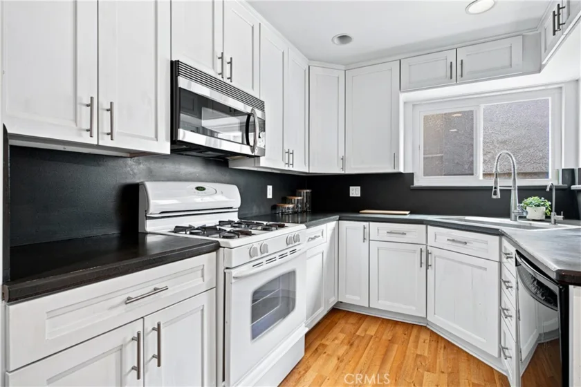 4675 Willis Avenue #105 photo 13