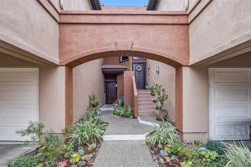 26 Sunbridge photo 1