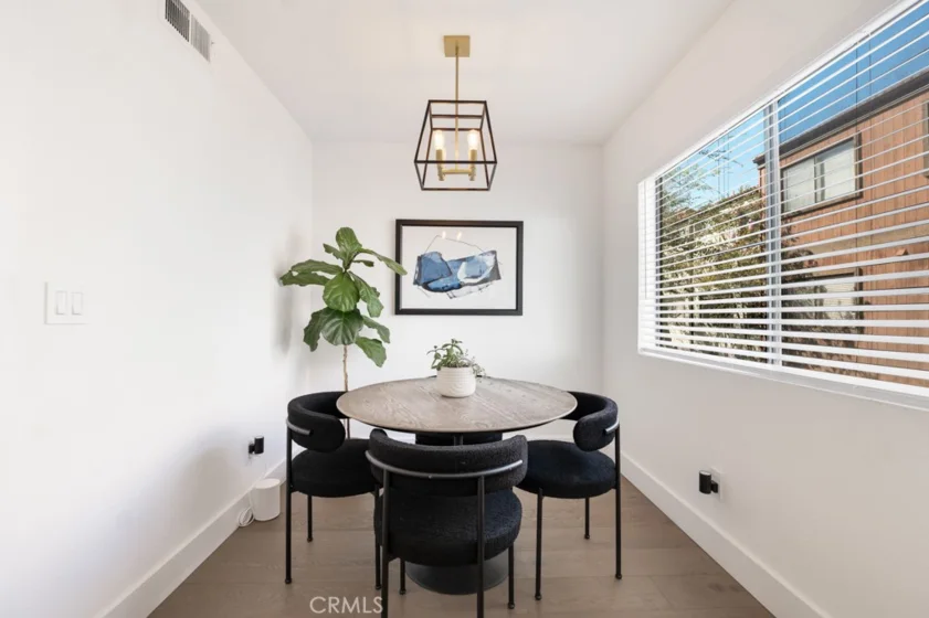 21931 Burbank Boulevard #25 photo 12