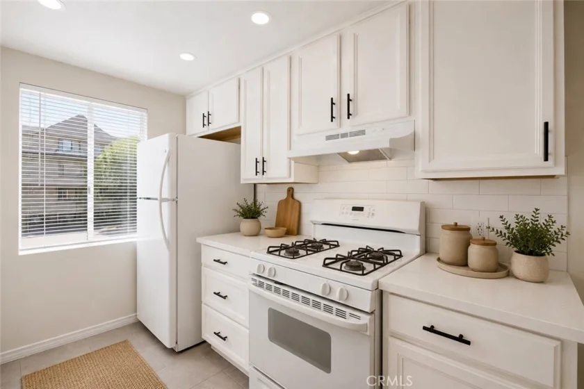 5055 Coldwater Canyon Avenue #105 photo 7