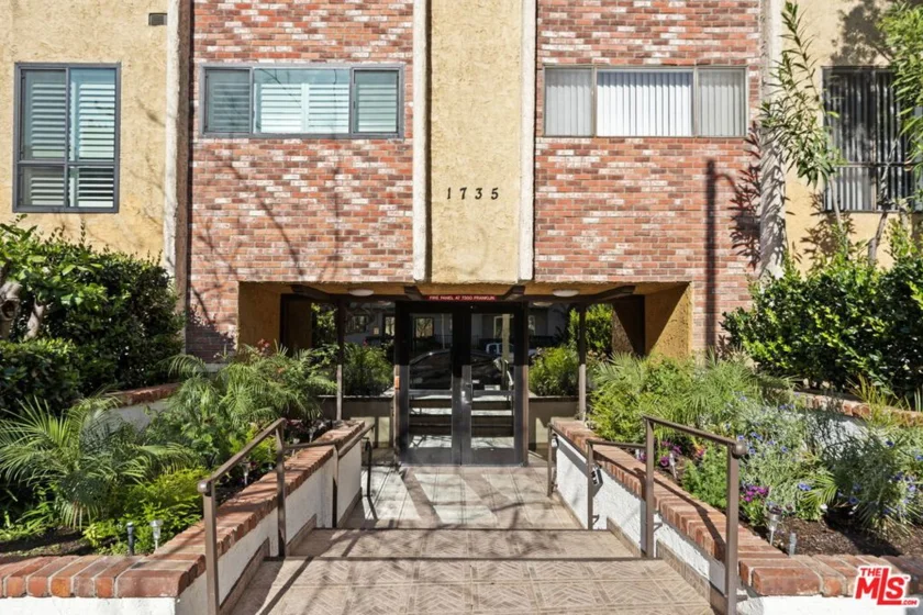 1735 N Fuller Avenue #119 photo 1