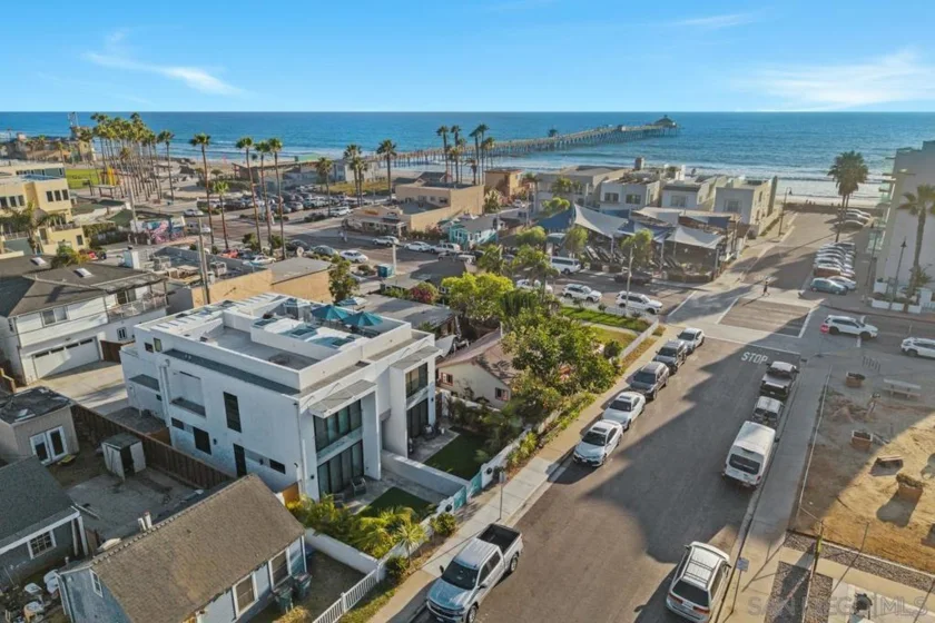 119 Date Avenue photo 4