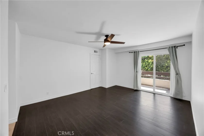 21372 Brookhurst photo 16