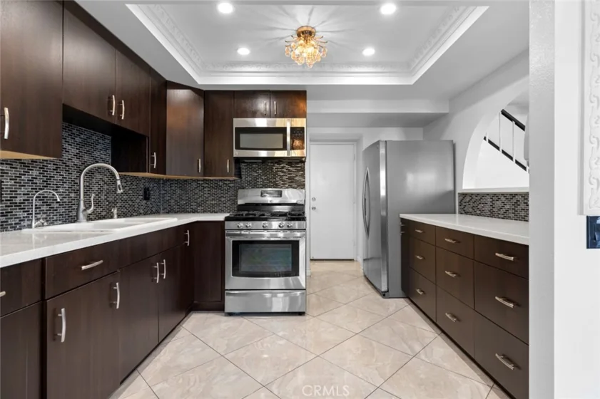 11081 Cobblestone Lane photo 1