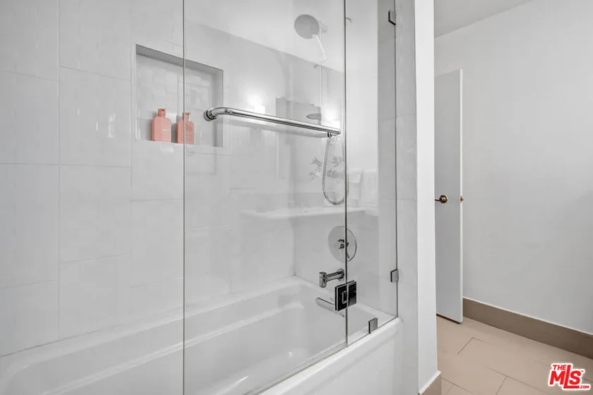 10790 Wilshire Boulevard #404 photo 17
