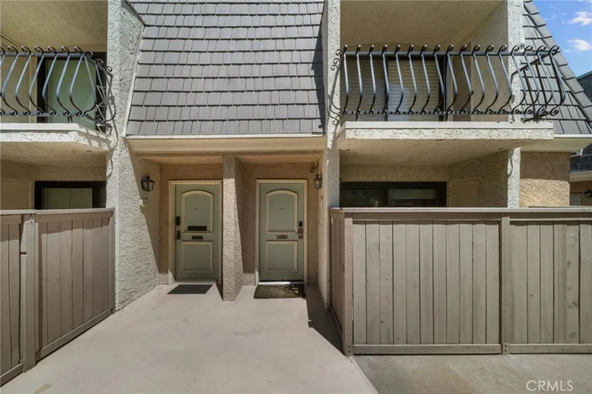 612 Wilcox photo 25