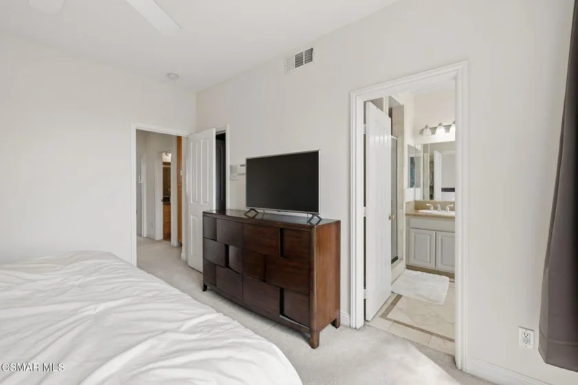 4106 W Kling Street photo 15