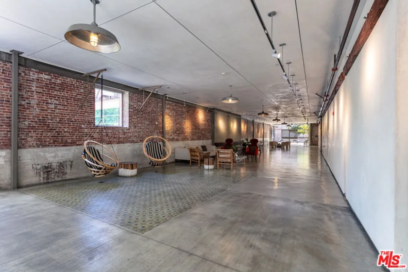 527 Molino Street #202 photo 20