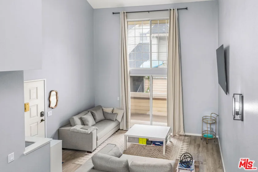 11150 Glenoaks Boulevard #178 photo 19