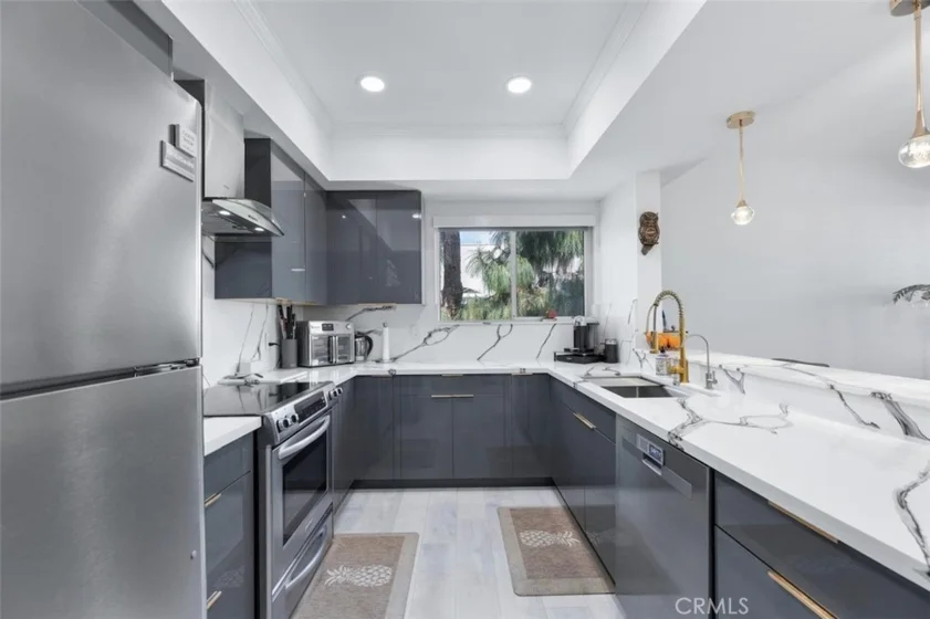 17711 Margate Street #316 photo 5