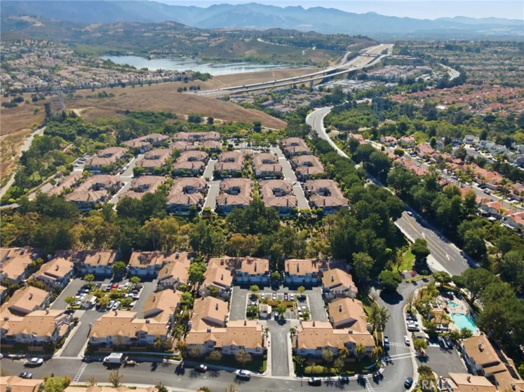 157 California Court photo 54