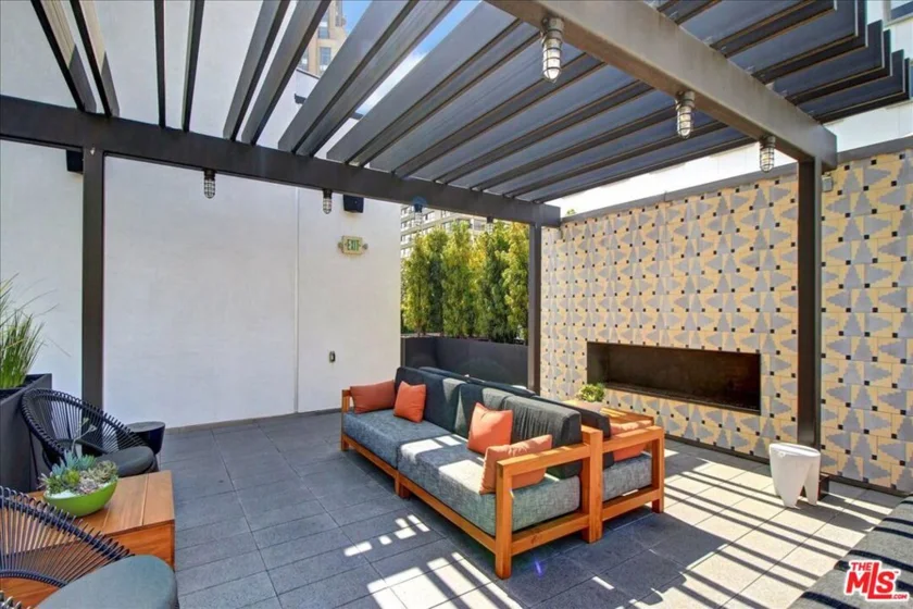 10777 Wilshire Boulevard #209 photo 22