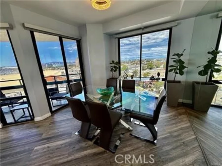 1310 E Ocean #906 photo 9