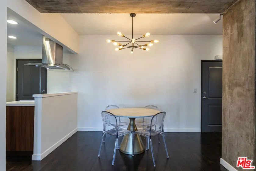 1155 N La Cienega Boulevard #110 photo 11