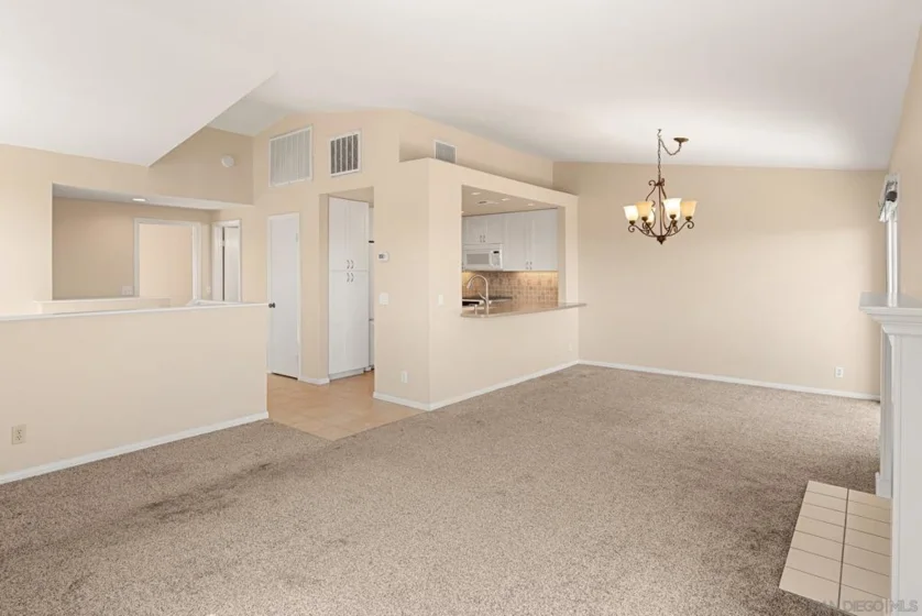 3866 Murray Hill photo 23
